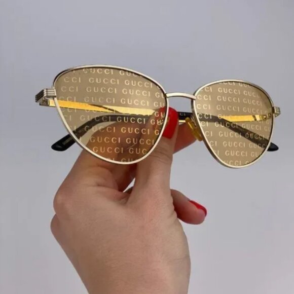 NEW GUCCI WOMEN'S GOLD FRAME SUNGLASSES GG0803S 004 GUCCI EYEWEAR - Picture 3 of 10